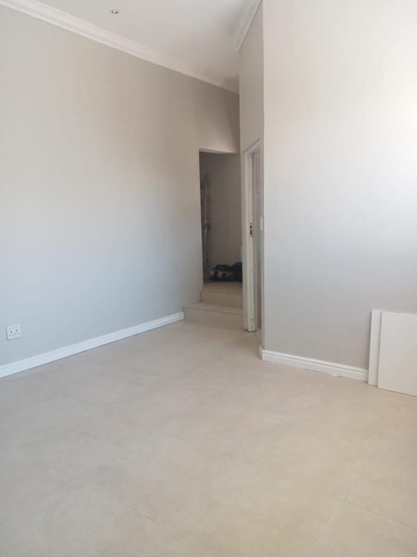 To Let 4 Bedroom Property for Rent in Goodwood Central Western Cape